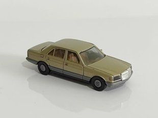 Колекционная игрушечная модель грузового автомобиля машины 1:87 мод0702 фото