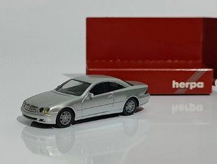Колекционная игрушечная модель грузового автомобиля машины 1:87 мод0836 фото