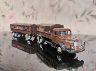 Колекційна іграшкова модель вантажного автомобіля машини 1:87 мод0560 фото