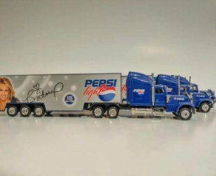 Колекционная игрушечная модель грузового автомобиля машины 1:87 мод0110 фото