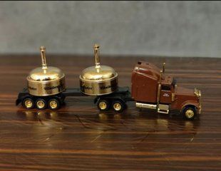 Колекційна іграшкова модель вантажного автомобіля машини 1:87 мод0368 фото