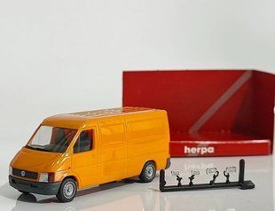 Колекционная игрушечная модель грузового автомобиля машины 1:87 мод0813 фото